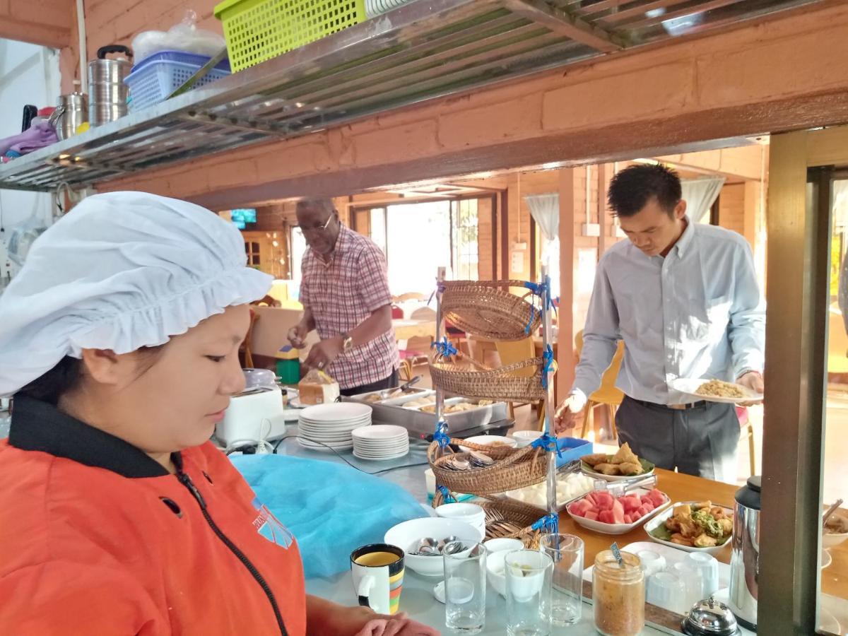 Wun Tawp Garden Hotel Myitkyinā エクステリア 写真